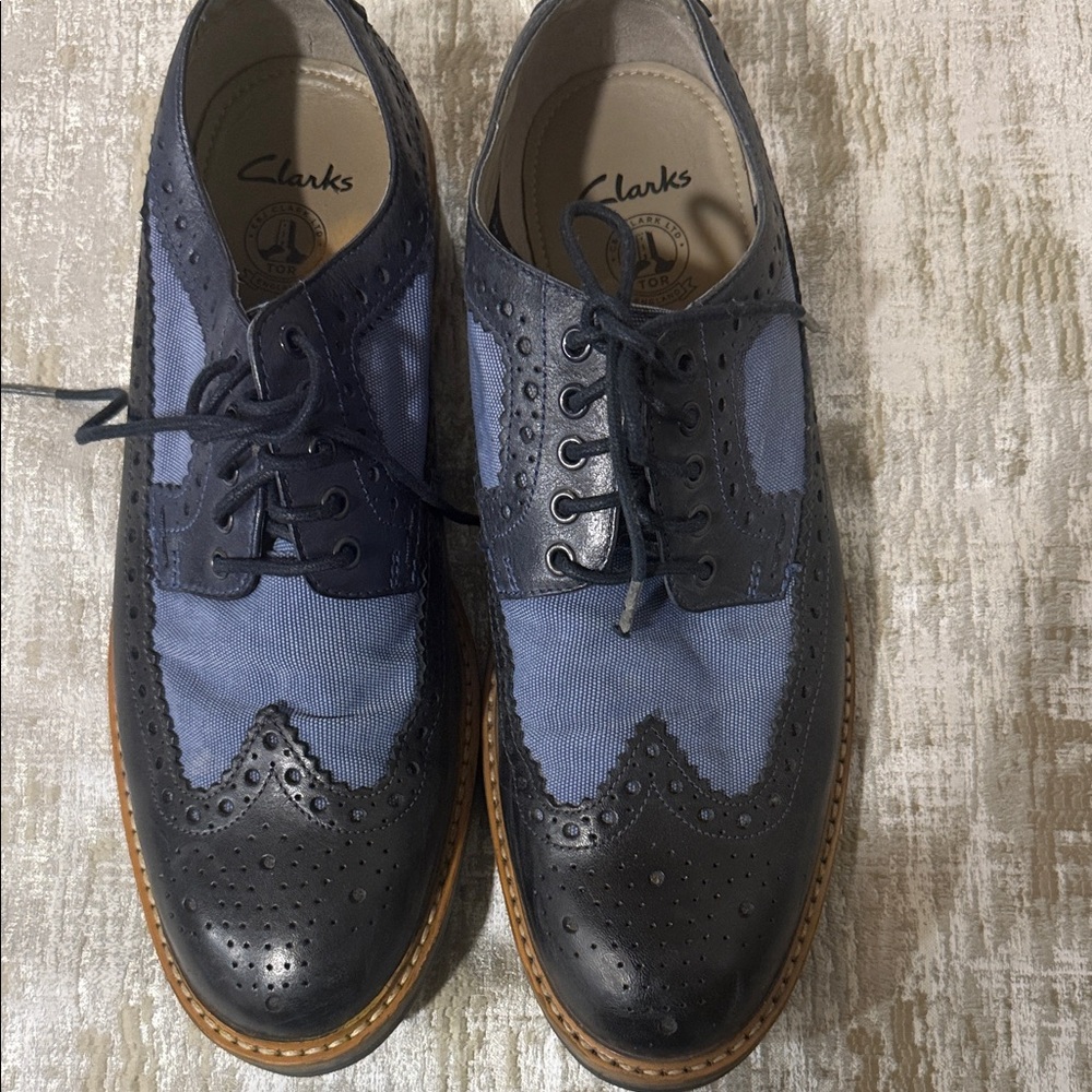 Clarks Men's Navy and Black Oxford Shoes